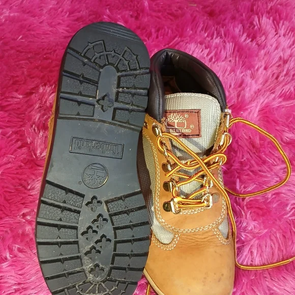 TimberlandsTimberlandSize: 4 - Picture 7 of 8